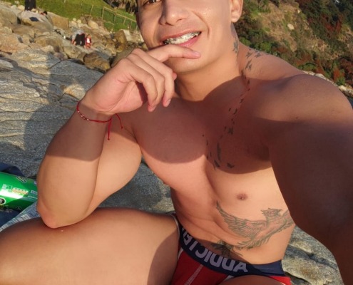 Jhonmar @953 escort Hombre escort en angelesydemonios.cl